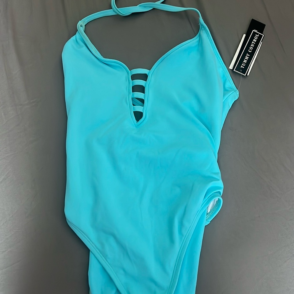 La Blanca bathing suit size 8 originally $119.00- new with tags